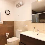 Maryvilla 2808 *